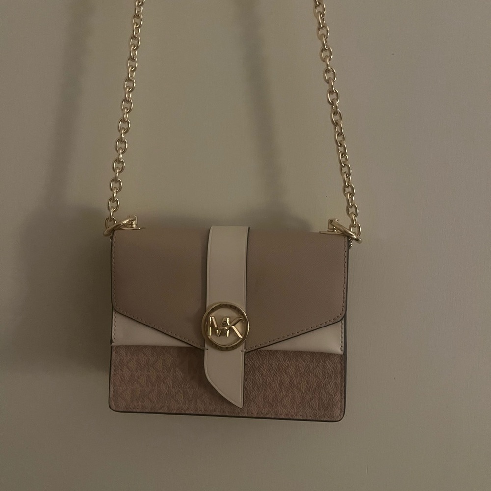 Michael Kors purse